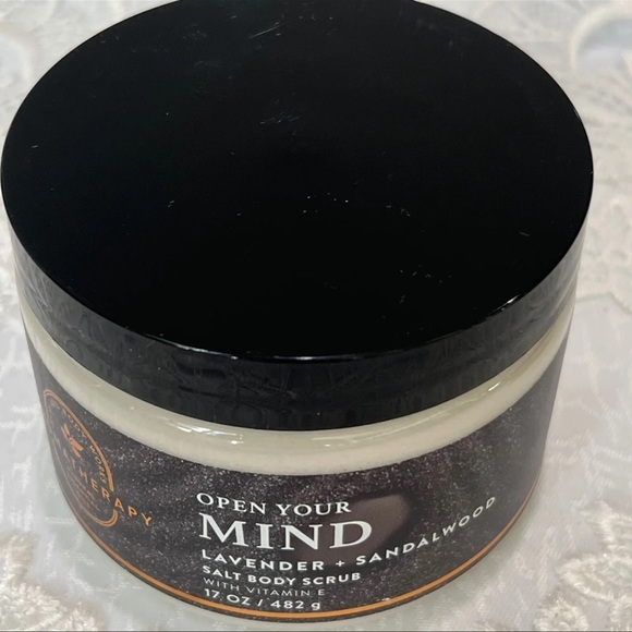 Bath & Body Works Aromatherapy Salt Body Scrub 17 oz With Vitamin E - Picture 4 of 9
